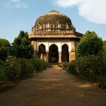 Lodi Garden - jakiś tomb
