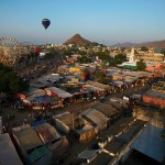Widok na miasto z diabelskiego młynu