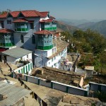 Almora - Mediation Center & góry