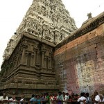 Kolejka do świątyni