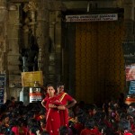 Oczekiwanie na otwarcie świątyni, Sri Ekambaranathar Temple, Kanchipuram