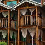 Lige, wzorzec fasady hotelu